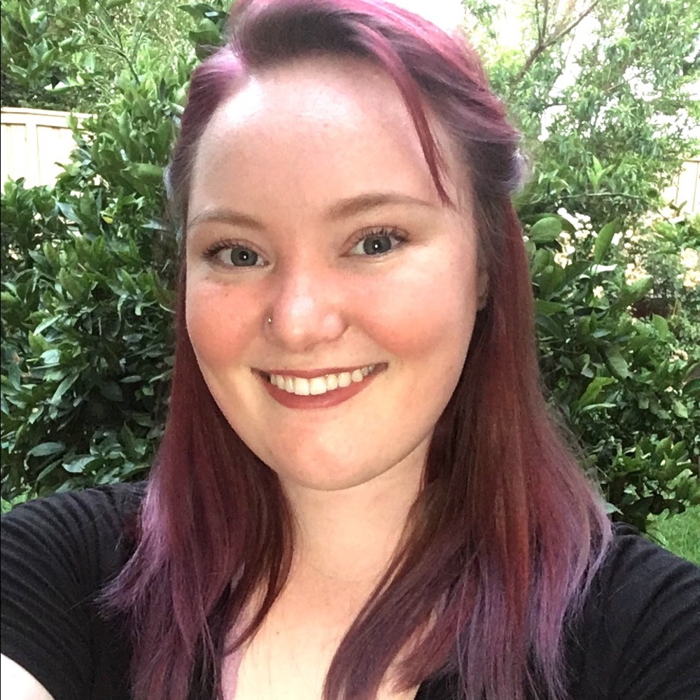 Meet your Posher, Danielle
